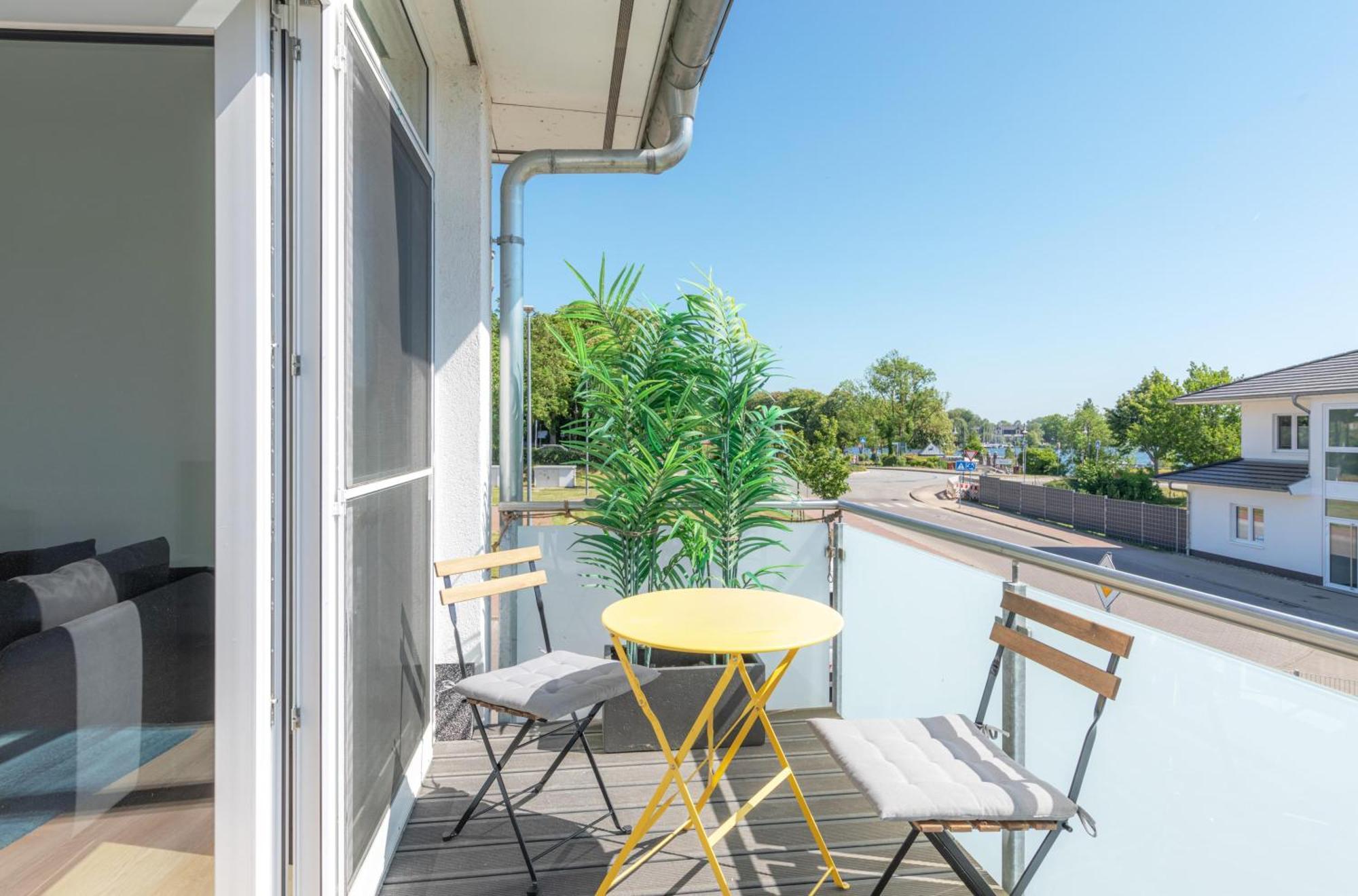 Ferienwohnung Hafensegler Am Stadthafen Roebel Exterior foto